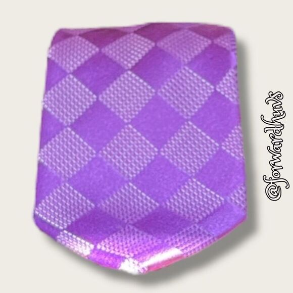 Donald J Trump Purple Silk Neck Tie – Elegant and Luxurious - Picture 6 of 9